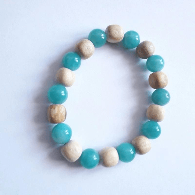 Peruvian Amazonite and Palo Santo Aromatherapy Bracelet 