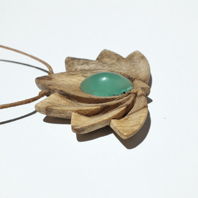  Hand Carved Palo Santo Wooden Lotus Flower Necklace With Chrysoprase 