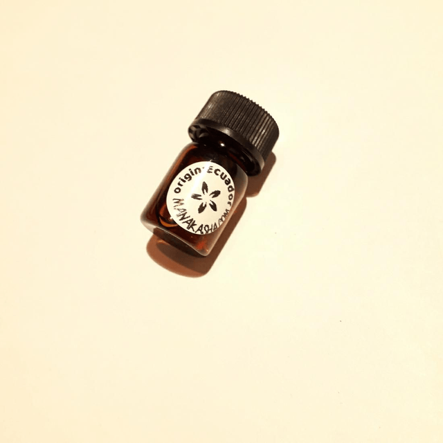 Palo Santo Essential Oil, 100 % pure 2 ml 