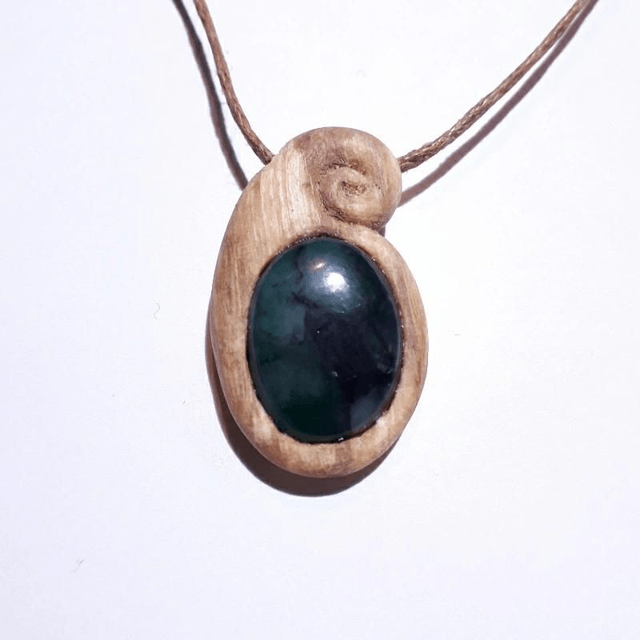 Emerald Necklace with Hand Carved Palo Santo Wood 