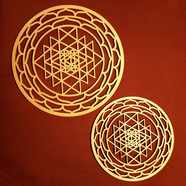 Srí-Yantra, Wooden Sacred Geometric Symbol .